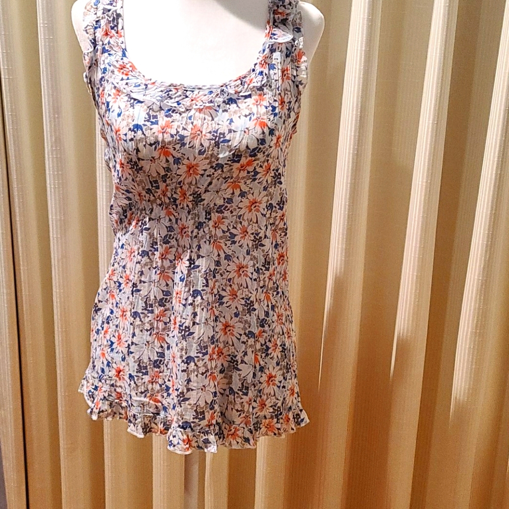 Floral tank